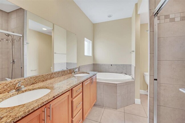 Building Photo - 2311 Whitley Ln