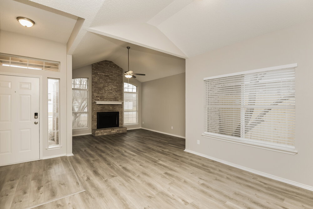 Building Photo - 5708 Shady Springs Trail