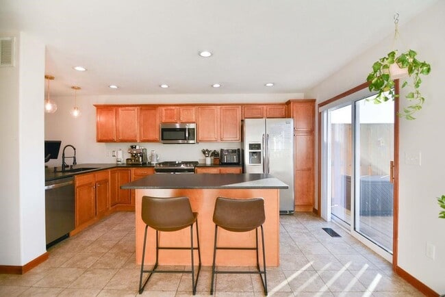 Building Photo - 1300 Nicholas Ln
