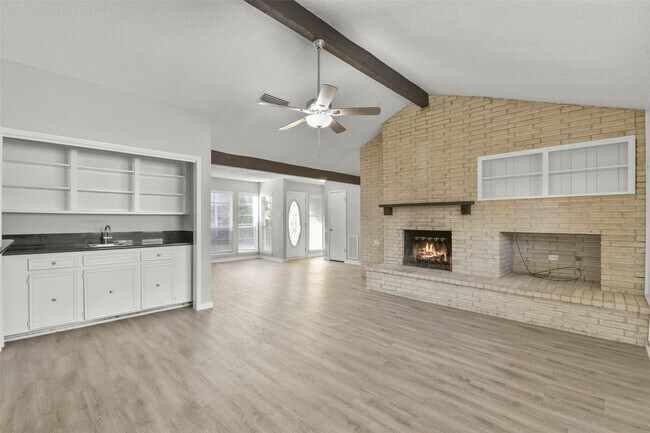 Building Photo - 16310 Cavendish Dr