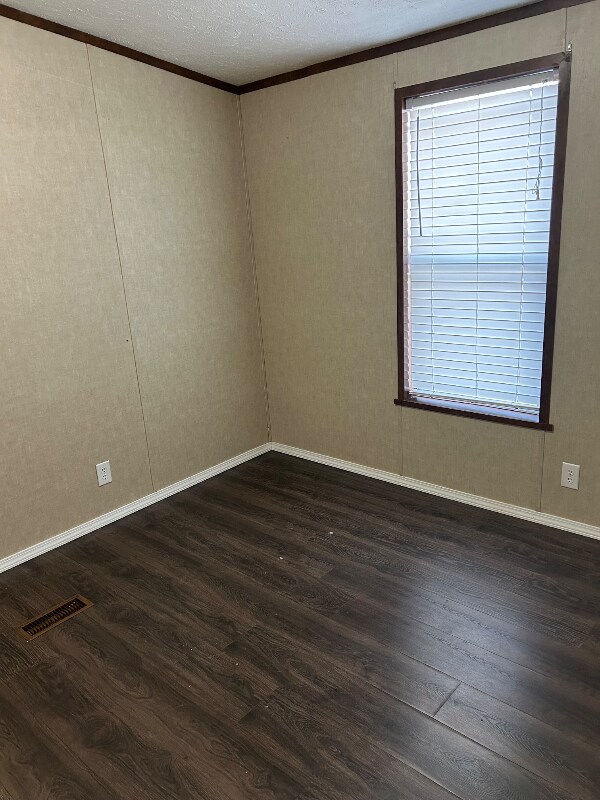 Building Photo - 9859 Shepherd Rd