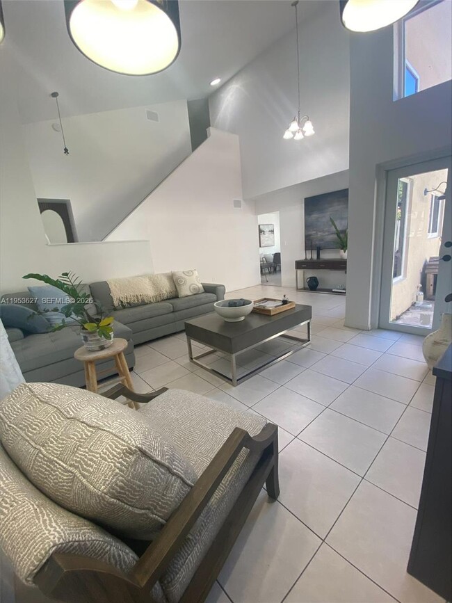 Building Photo - 6131 NW 43rd Ave