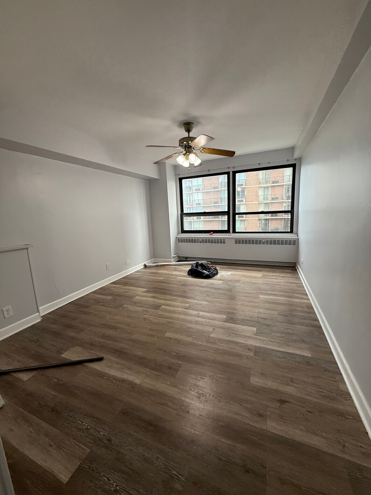 Building Photo - 4230 N Marine Dr