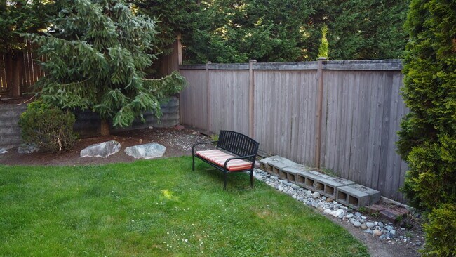 Building Photo - 11031 Muirwood Way NE