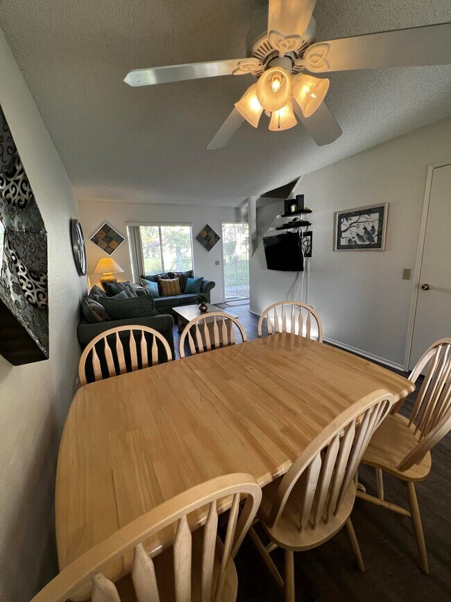 Building Photo - 406 Tava Ln