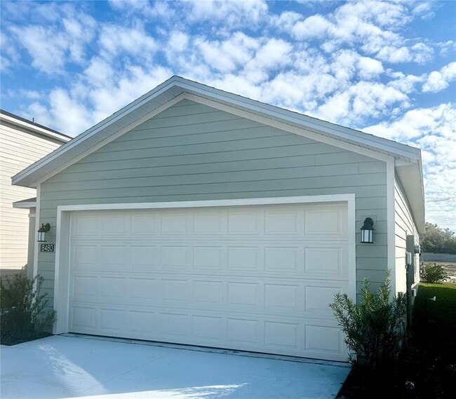 Building Photo - 8480 SW 41st Cir