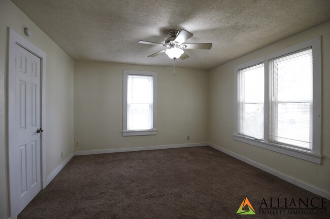 Building Photo - 321 Kearney St