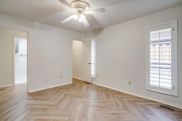 Building Photo - 5605 Collinwood Ave