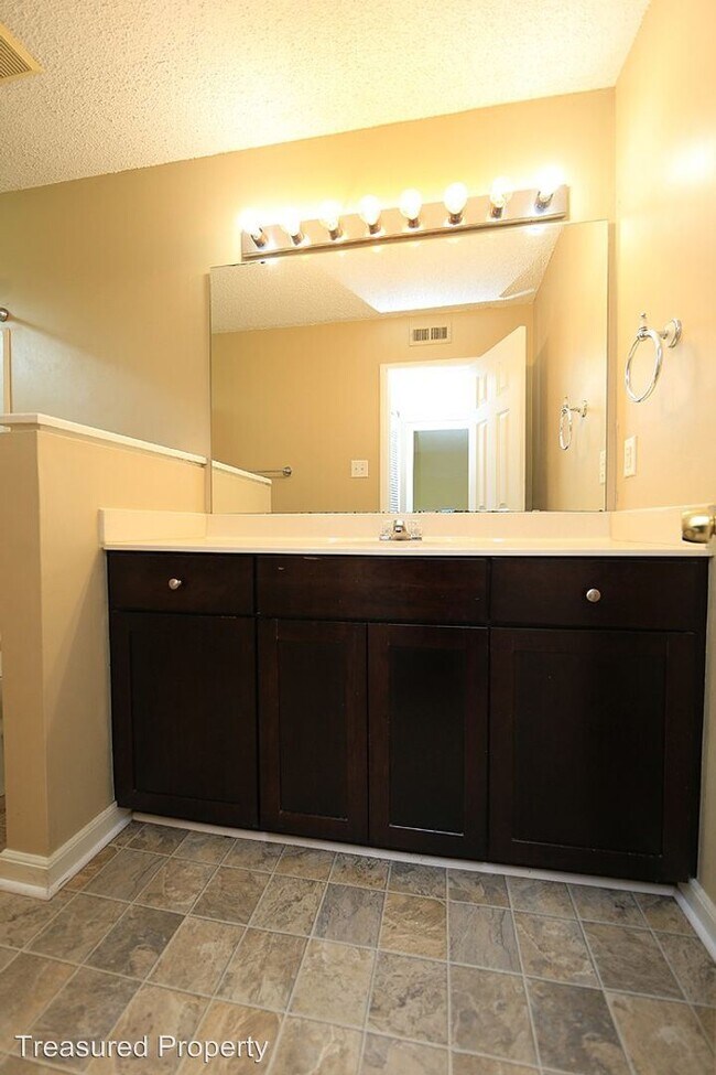 Building Photo - 3706 Chimney Ridge Pl