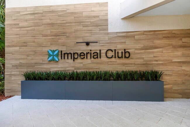 Building Photo - Imperial Club