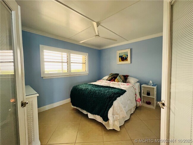 Building Photo - 9400 S Ocean Dr