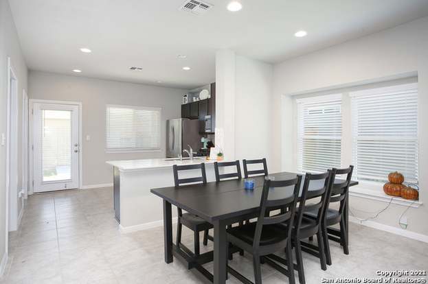 Building Photo - 133 Duck Creek Trail