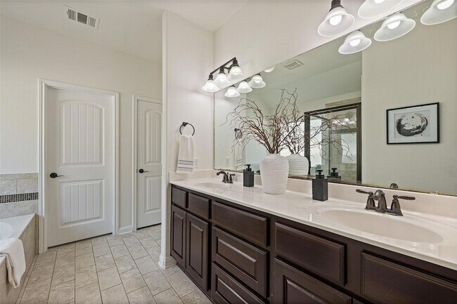 Building Photo - 4205 Buckskin