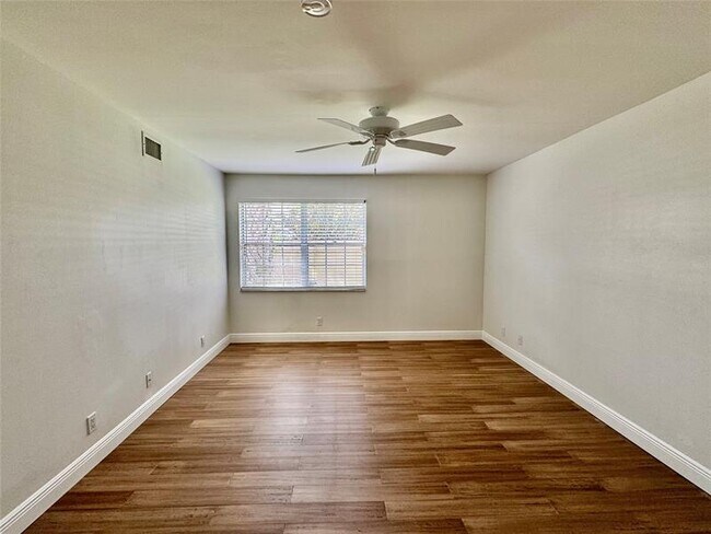 Building Photo - 5357 Buckhead Cir