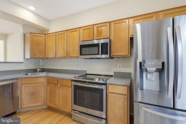 Building Photo - 12212 Densmore Ct