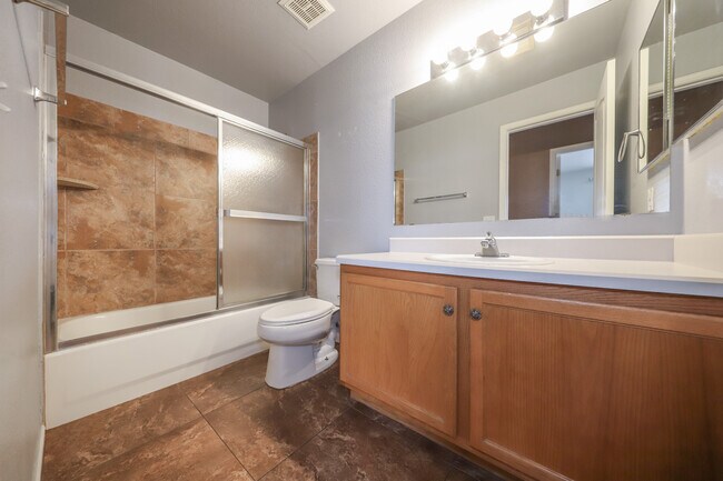 Building Photo - 8070 N Wild Aster Way