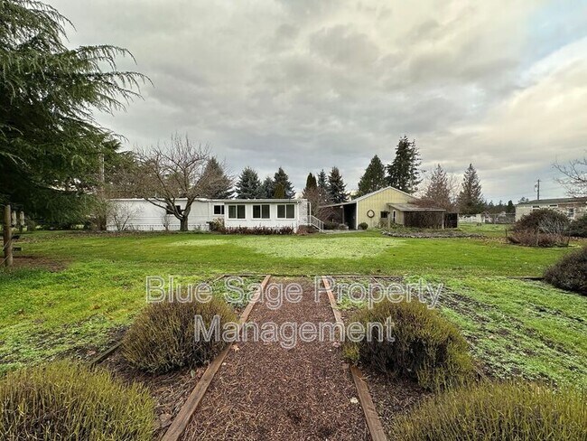Building Photo - 241 Evans Rd