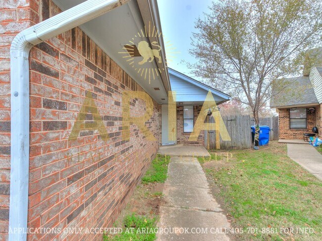 Building Photo - &#39;4304-4306 Harvard Rd.