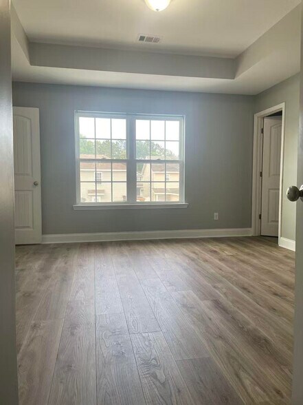 Building Photo - 54 Fiore Dr