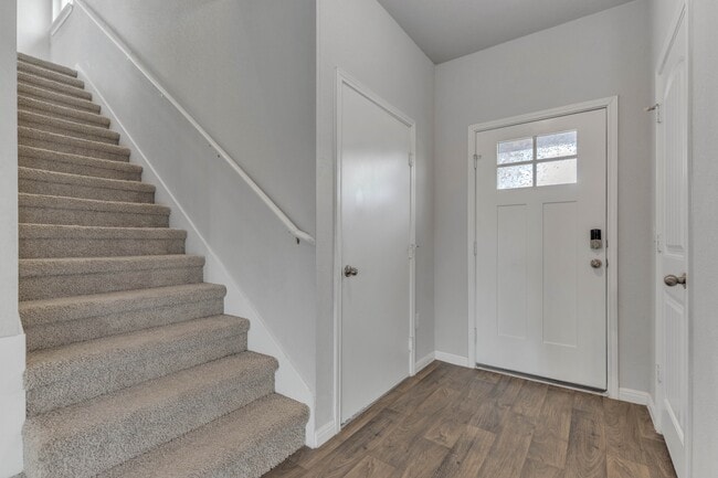Building Photo - 3311 Brywood Dr