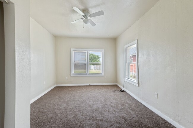 Building Photo - 4324 Avenue H