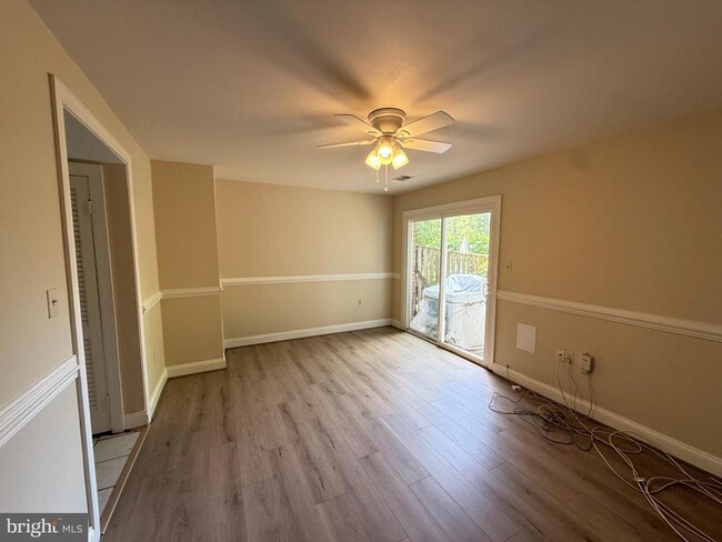 Building Photo - 14386 Berkshire Dr