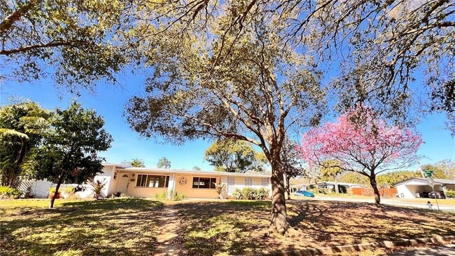 Building Photo - 1516 Dove Dr