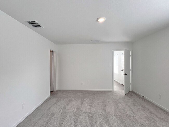 Building Photo - NEW 2026 Four-Bedroom Home in Eagle Lake