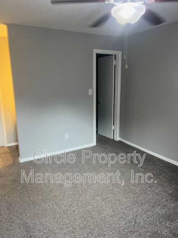 Building Photo - 4030 Hunters Ridge Dr SW