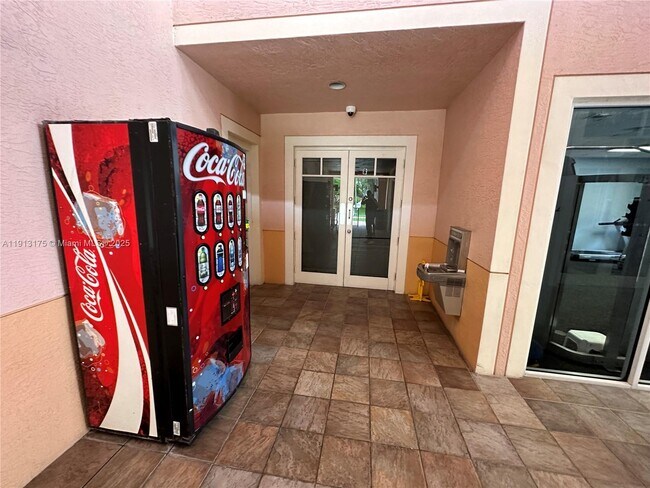 Building Photo - 1200 Town Center Dr