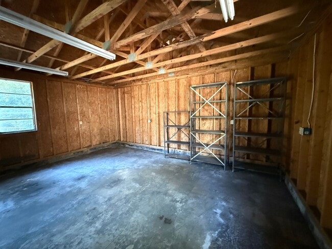 Building Photo - CHARMING UPDATED HOME FOR RENT IN GUNTERSV...