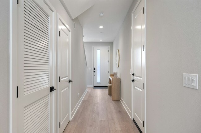 Building Photo - 2906 Foundry Ct