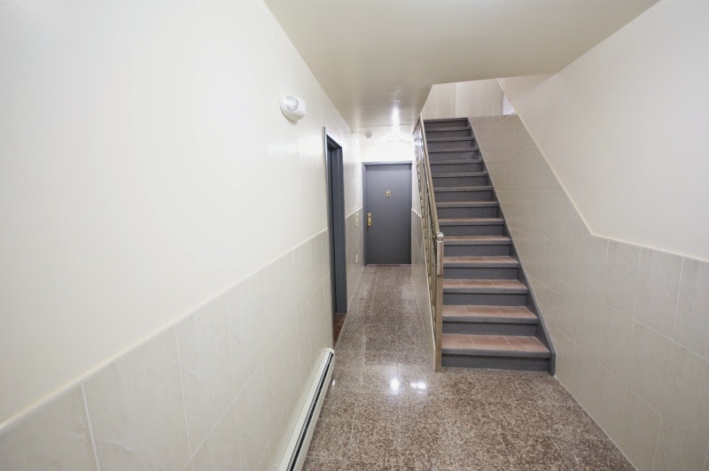 hallway - 451 51st St
