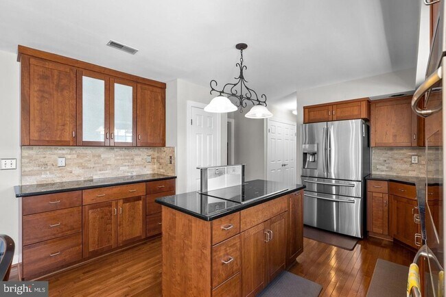 Building Photo - 4556 Minuteman Dr