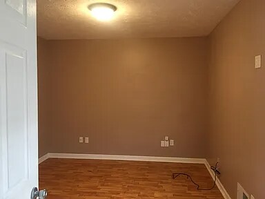 Building Photo - 6909 Brook Bend Way