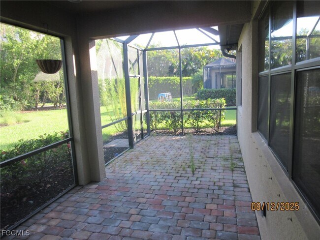 Building Photo - 14589 Laguna Dr