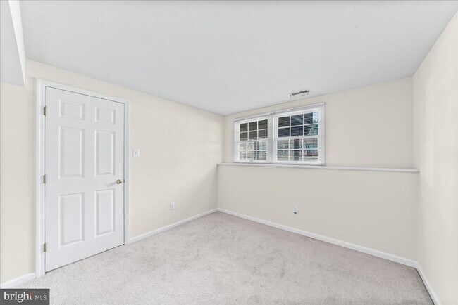 Building Photo - 506 Dunbarton Ct