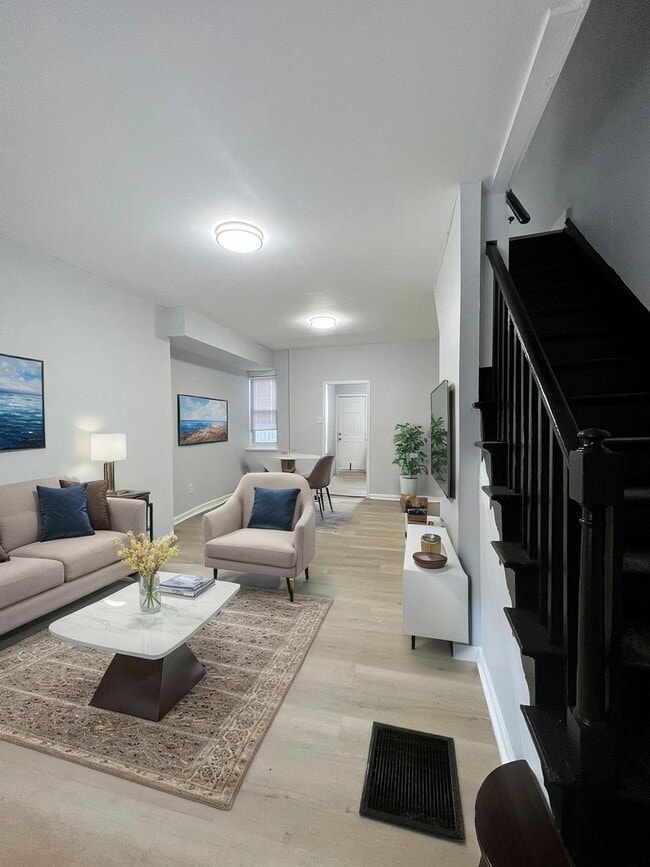 Building Photo - 2Bd/ 1Bth House!! SECTION 8 ONLY!!