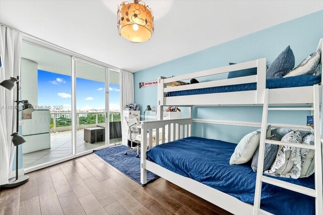 Building Photo - 2127 Brickell Ave