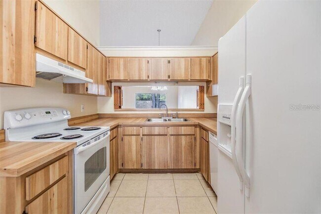 Building Photo - 3302 Laurel Dale Dr