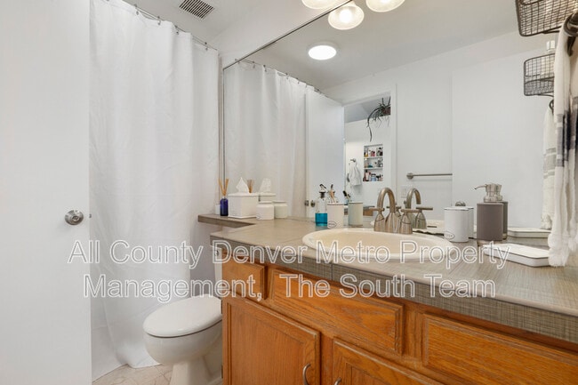 Building Photo - 2890 W Long Cir