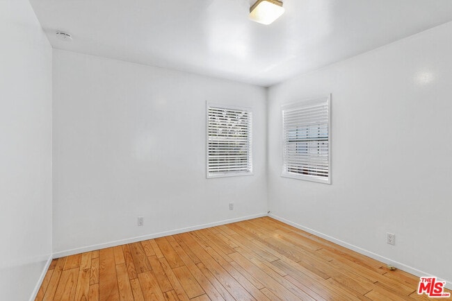 Building Photo - 1204 Bay St