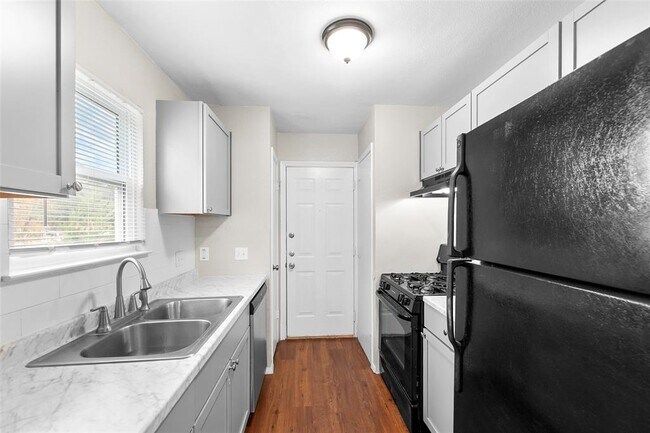 Building Photo - 2107 Conestoga Trail