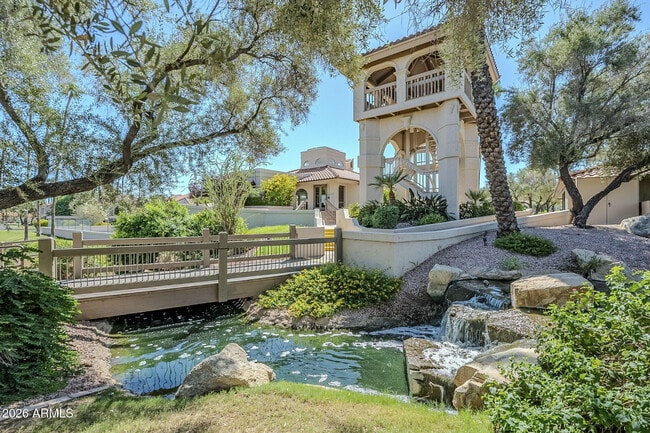 Building Photo - 9708 E Vía Linda