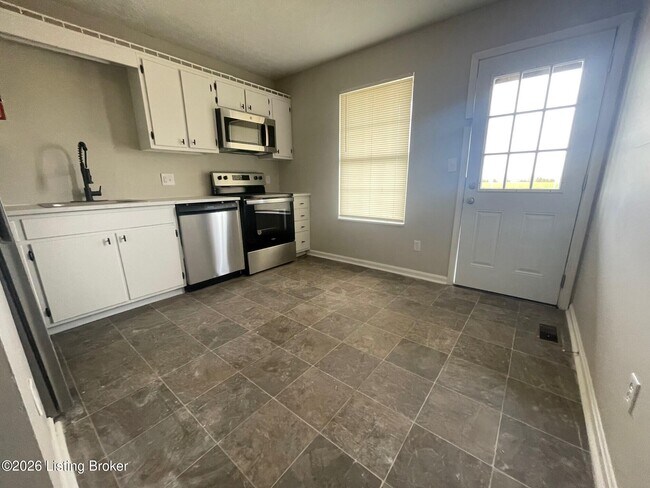 Building Photo - 430 Joy Ave