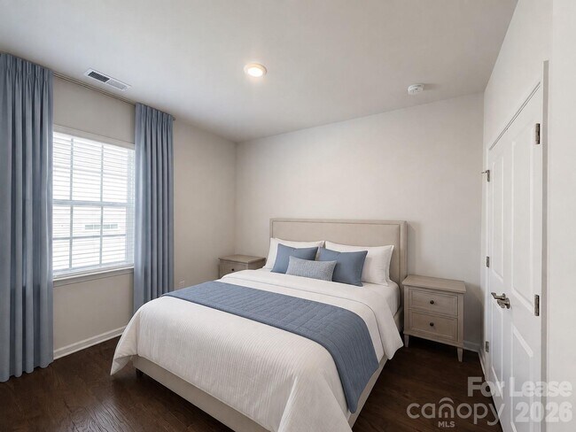 Building Photo - 15718 Aviary Orch Wy