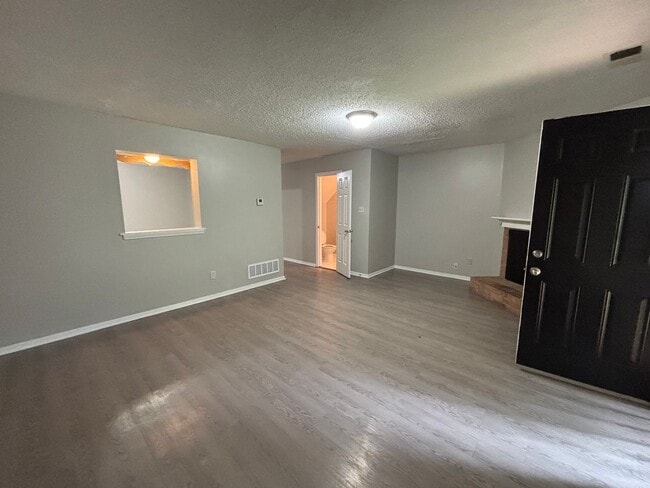 Building Photo - 8349 Honey Dew Cove