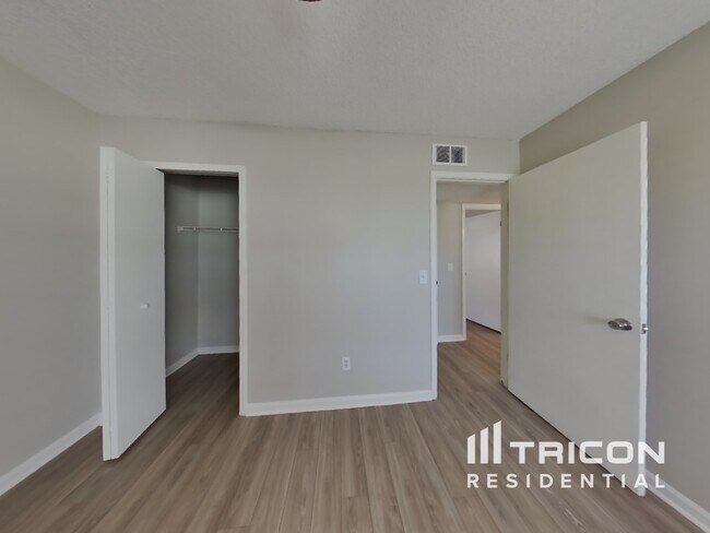 Building Photo - 2270 George Wythe Rd