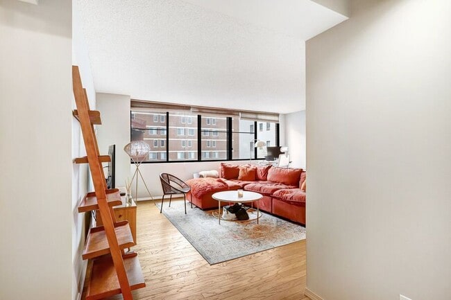 Building Photo - 1245 13th St NW