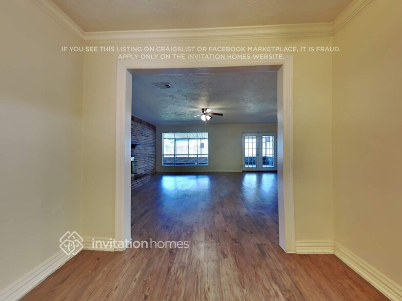 Building Photo - 8315 Little River Rd